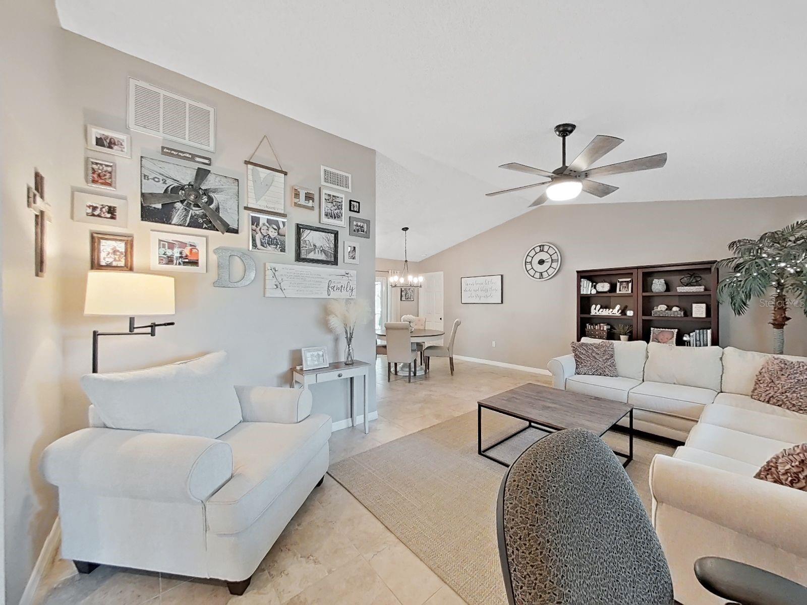 308 HAMMOCK DR, PALM HARBOR, FL, 34683