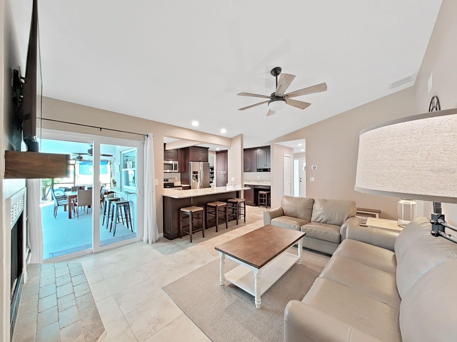 308 HAMMOCK DR, PALM HARBOR, FL, 34683