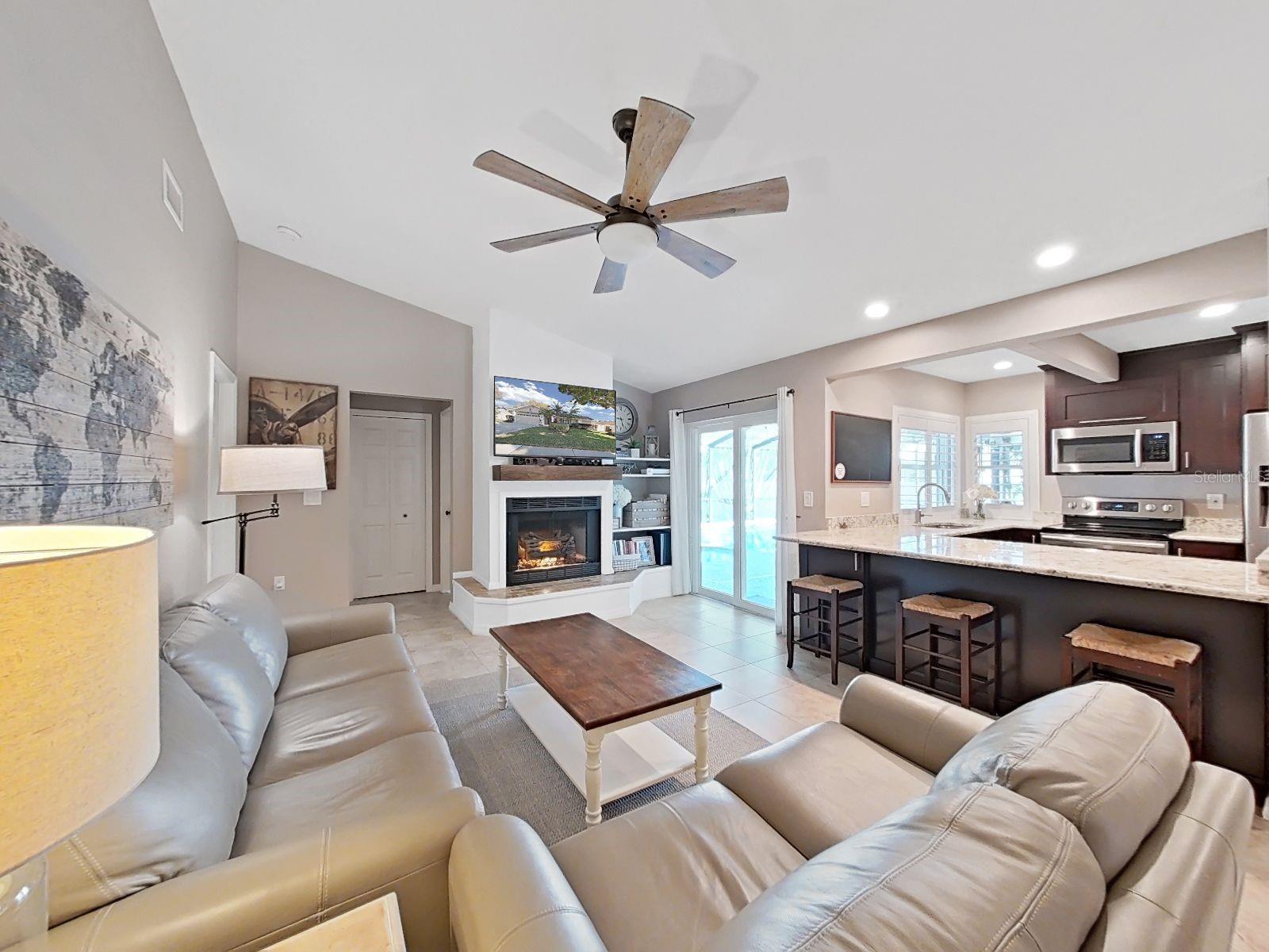 308 HAMMOCK DR, PALM HARBOR, FL, 34683