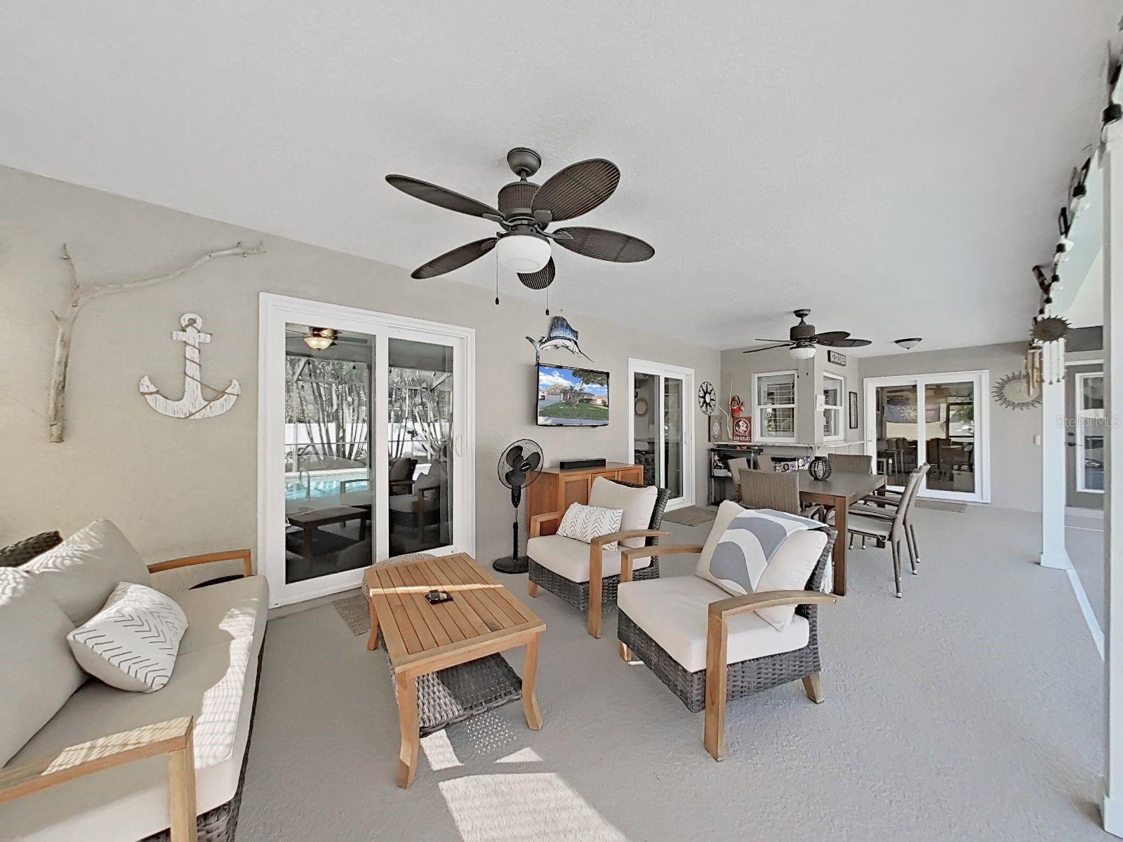 308 HAMMOCK DR, PALM HARBOR, FL, 34683