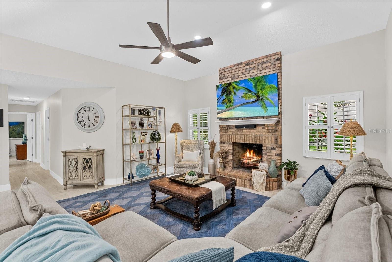 8806 CROSSWOOD CT, RIVERVIEW, FL, 33578