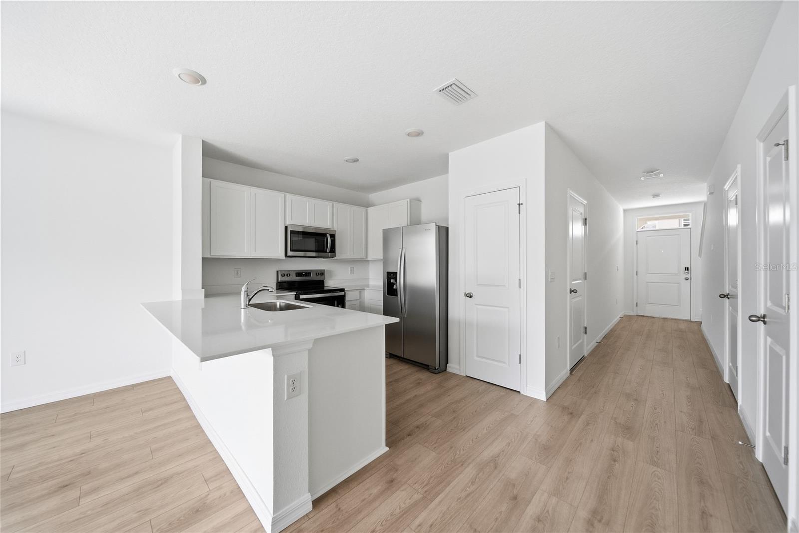 32526 MIDSUMMER NIGHT LN, WESLEY CHAPEL, FL, 33543