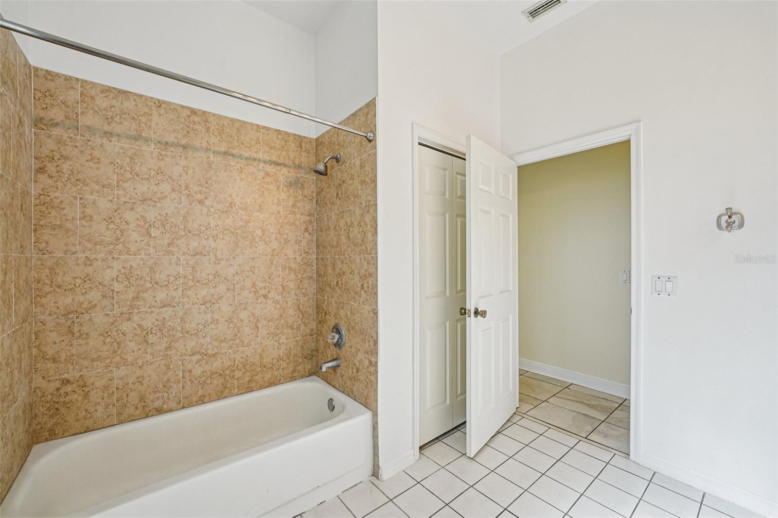 918 ACADEMY DR, BRANDON, FL, 33511