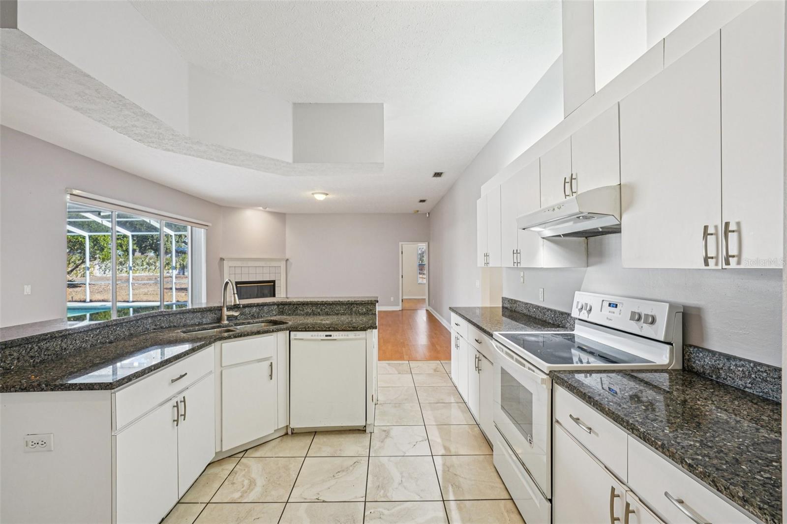918 ACADEMY DR, BRANDON, FL, 33511