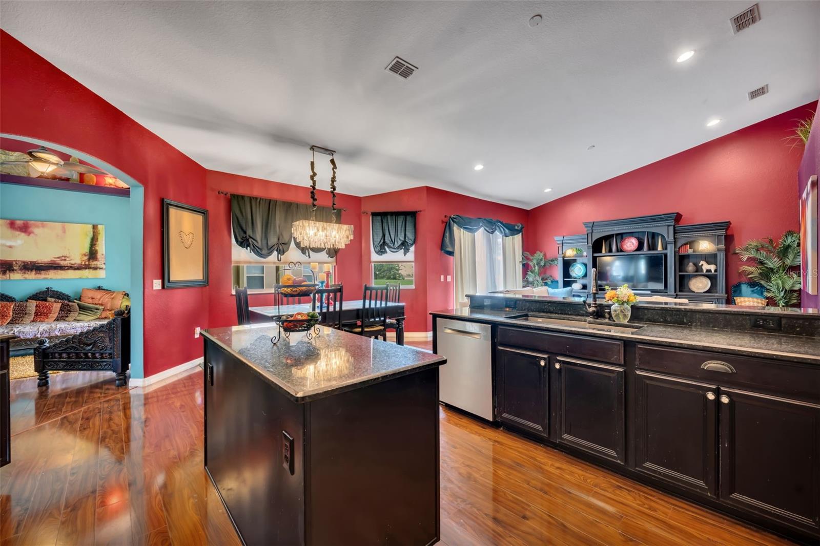 4946 NE 124TH RD, OXFORD, FL, 34484