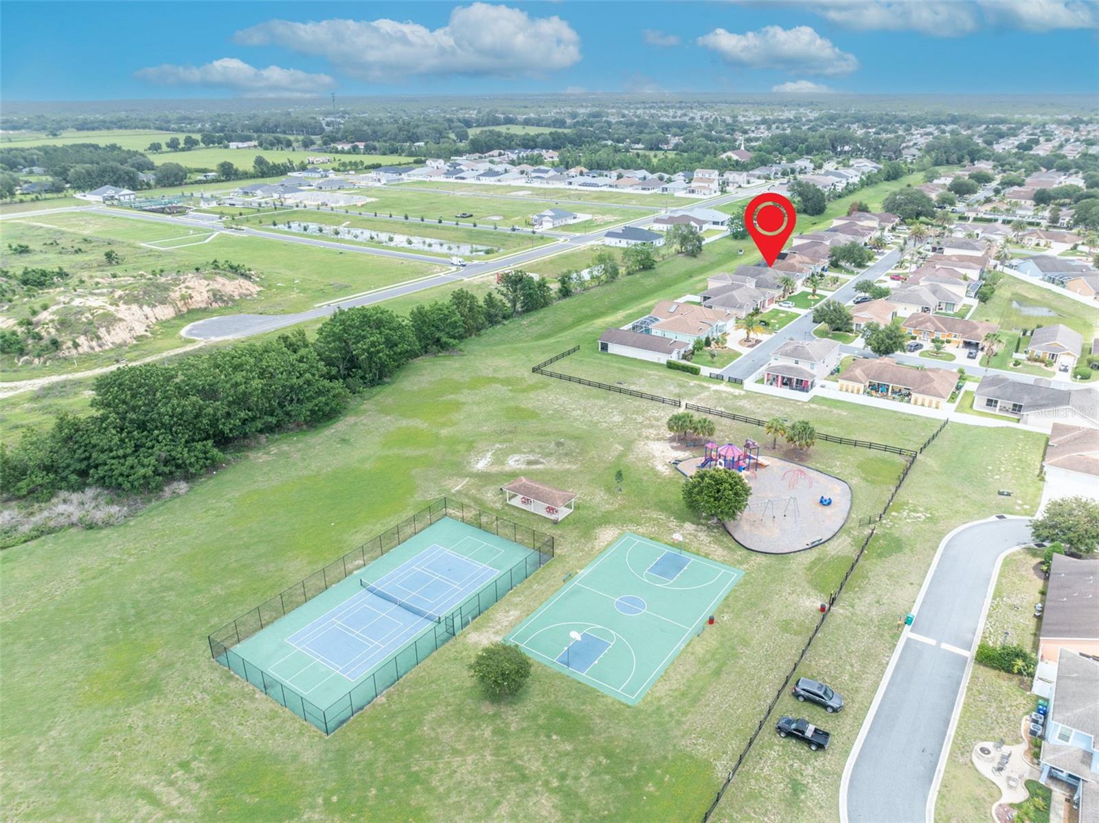 4946 NE 124TH RD, OXFORD, FL, 34484