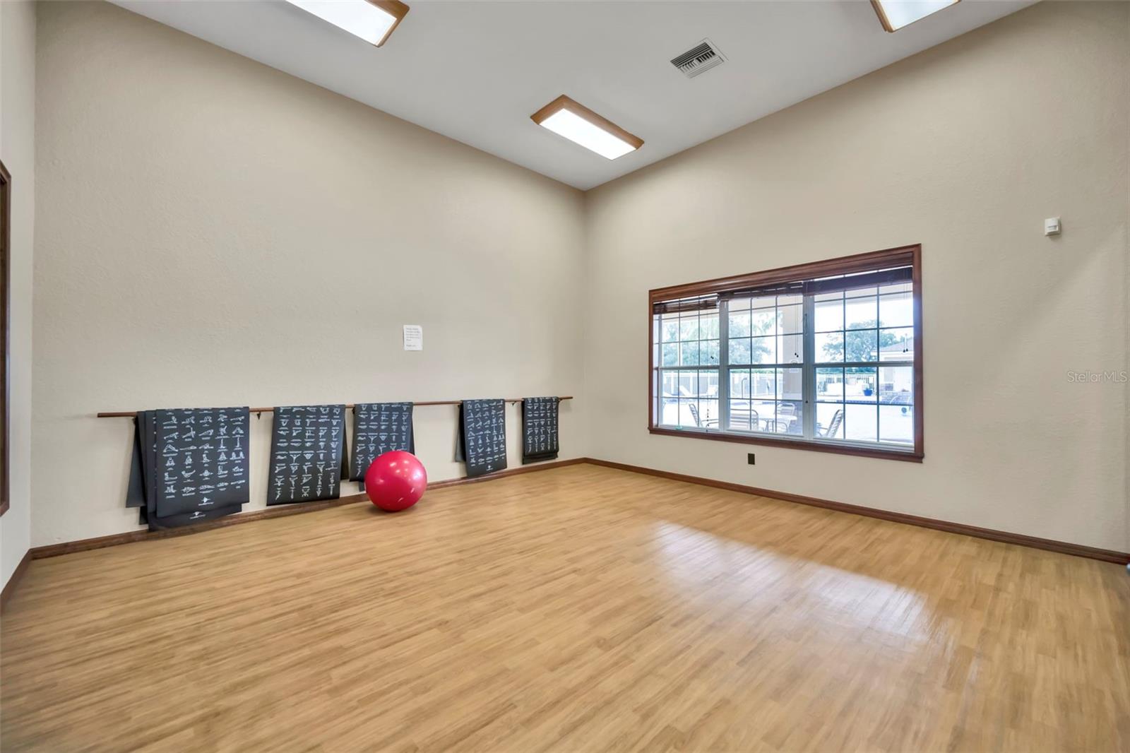 4946 NE 124TH RD, OXFORD, FL, 34484