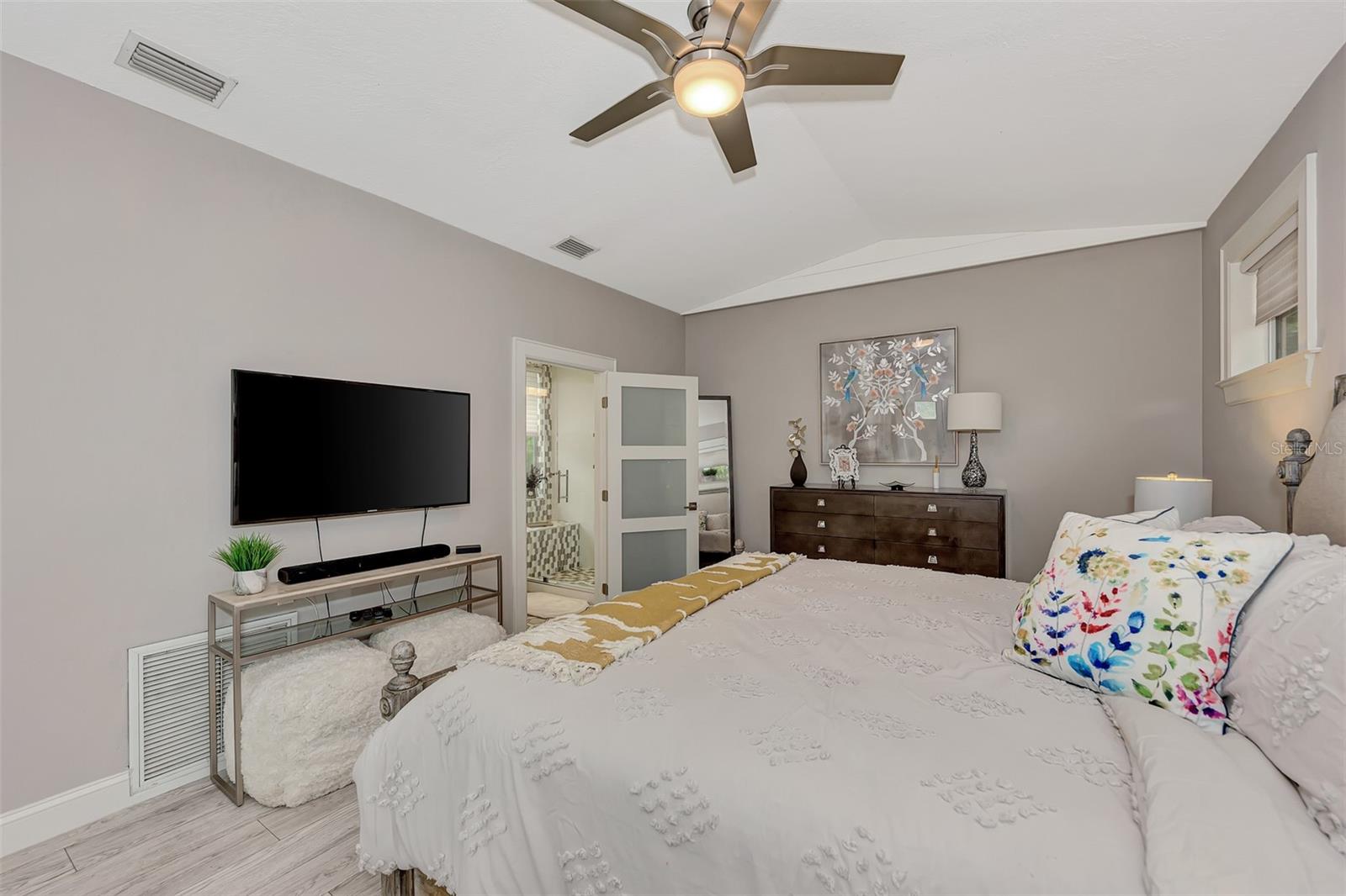 1045 40TH ST, SARASOTA, FL, 34234
