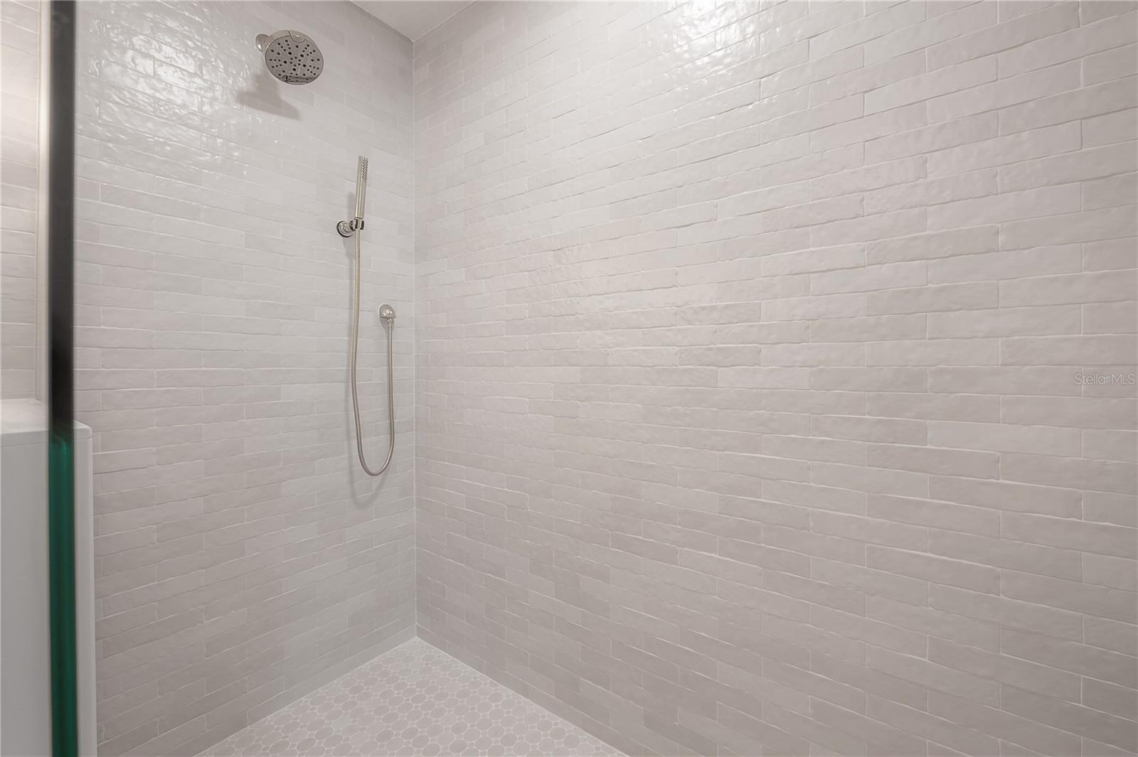 471 W DAVIS BLVD, TAMPA, FL, 33606