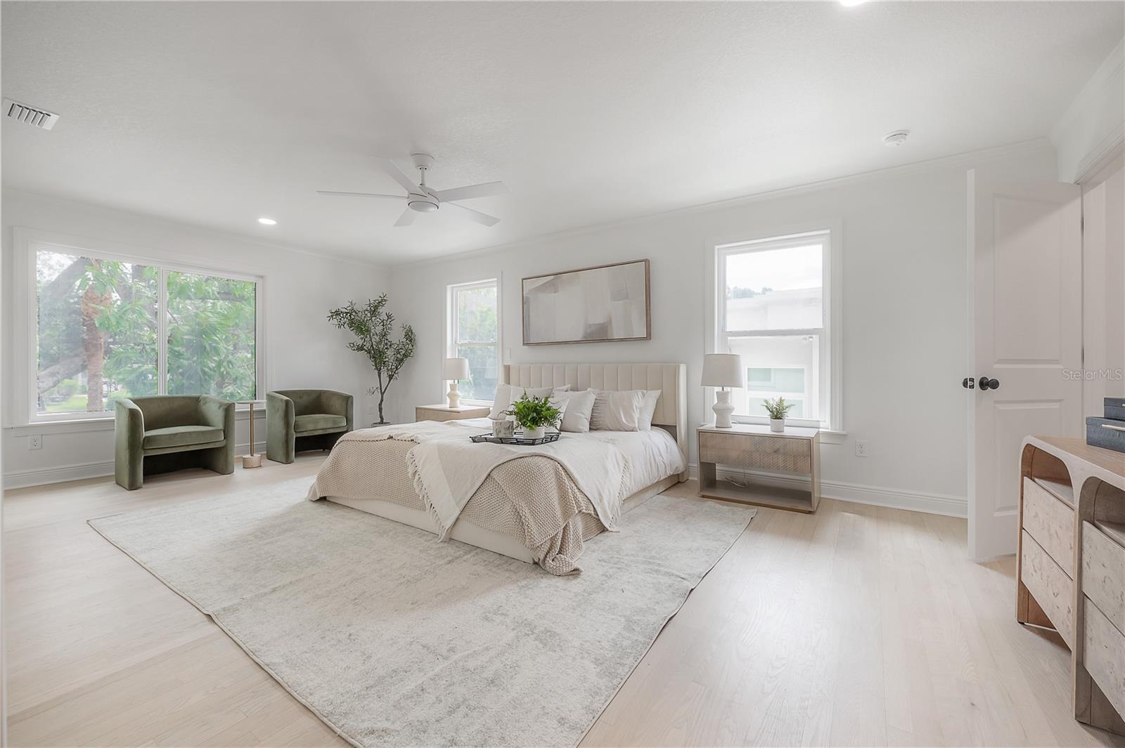 471 W DAVIS BLVD, TAMPA, FL, 33606