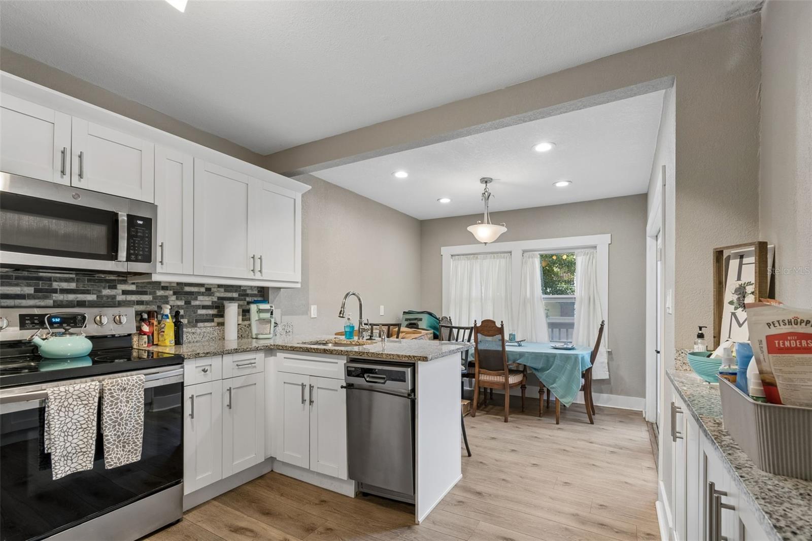 535 11TH AVE N, ST PETERSBURG, FL, 33701