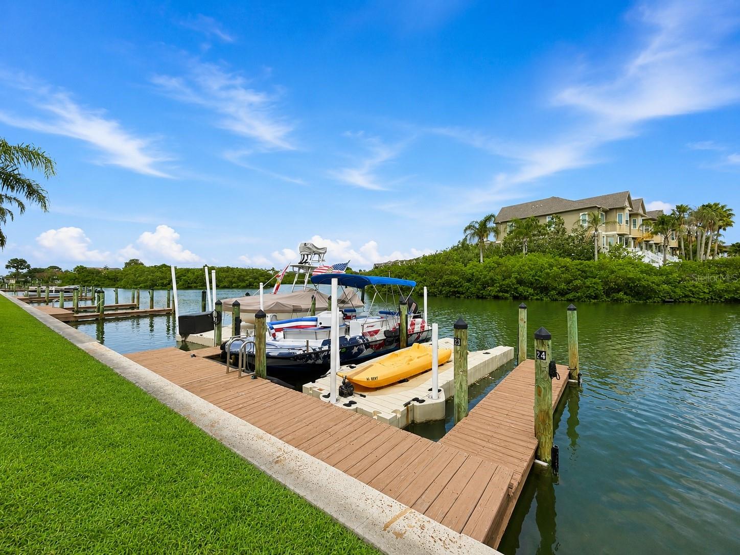 8818 BAY POINTE DR #108, TAMPA, FL, 33615