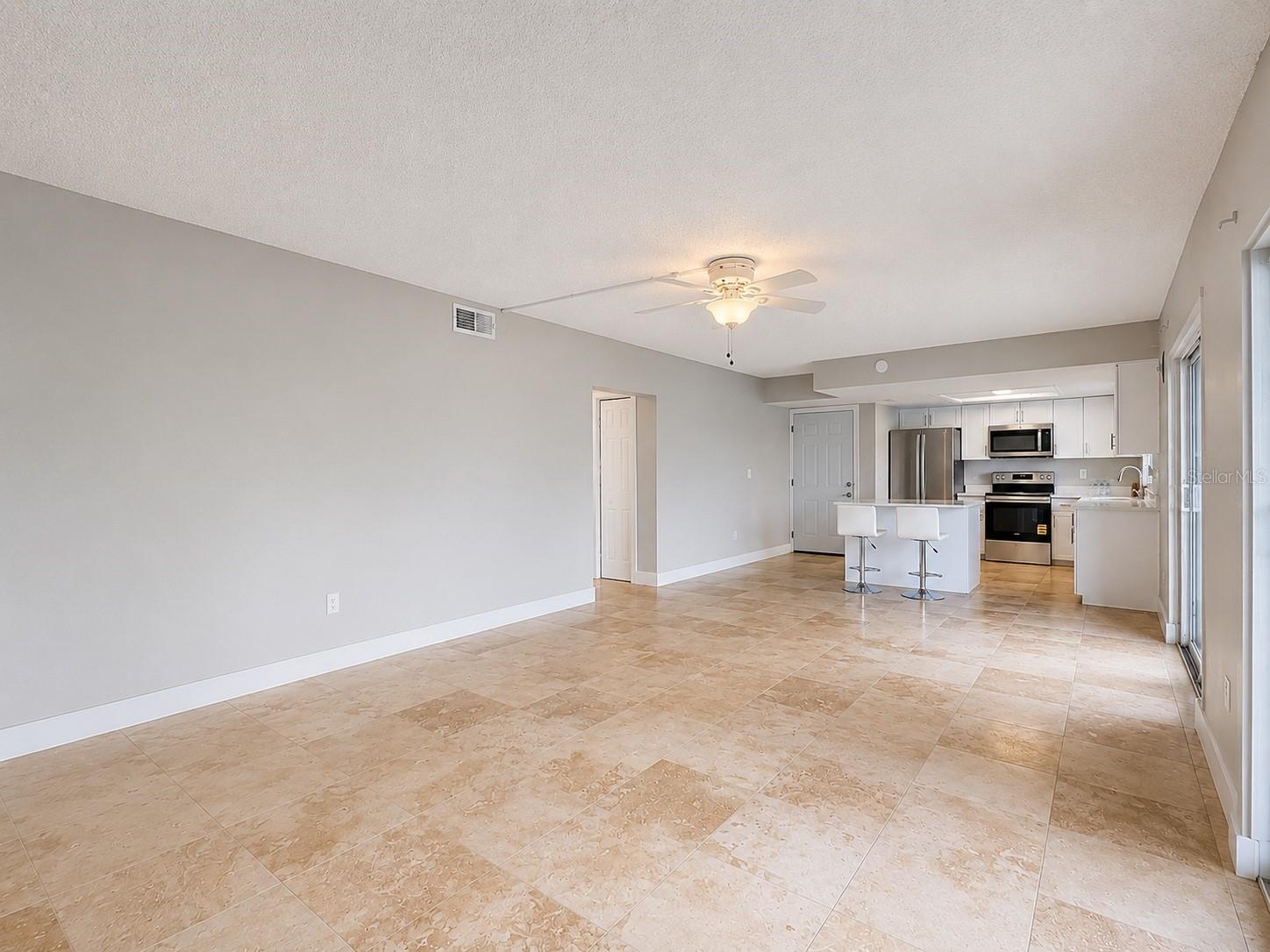 8818 BAY POINTE DR #108, TAMPA, FL, 33615