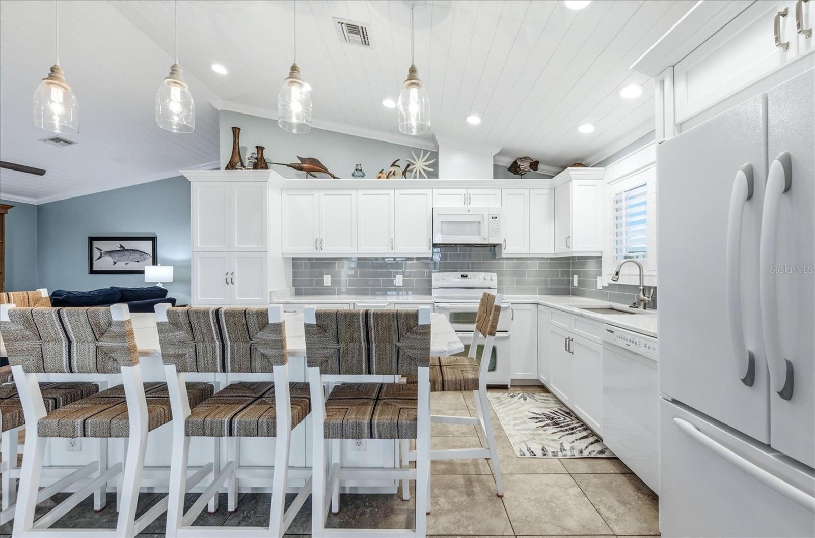 21 BOCILLA DR, PLACIDA, FL, 33946