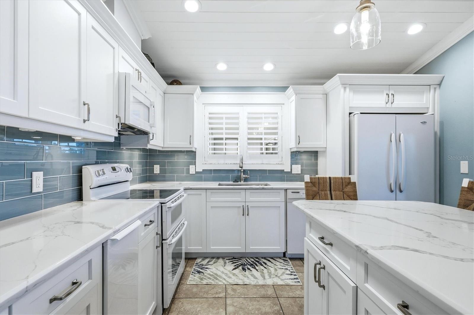 21 BOCILLA DR, PLACIDA, FL, 33946