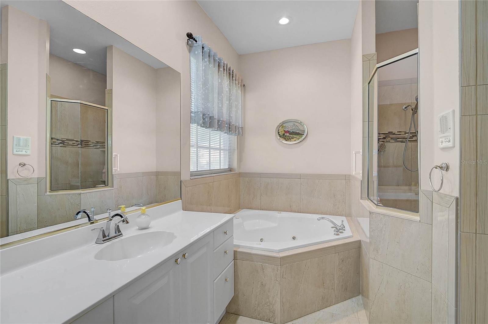 5027 BELLA TERRA DR, VENICE, FL, 34293