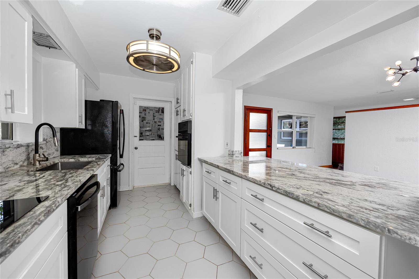 630 JASMINE WAY S, ST PETERSBURG, FL, 33705