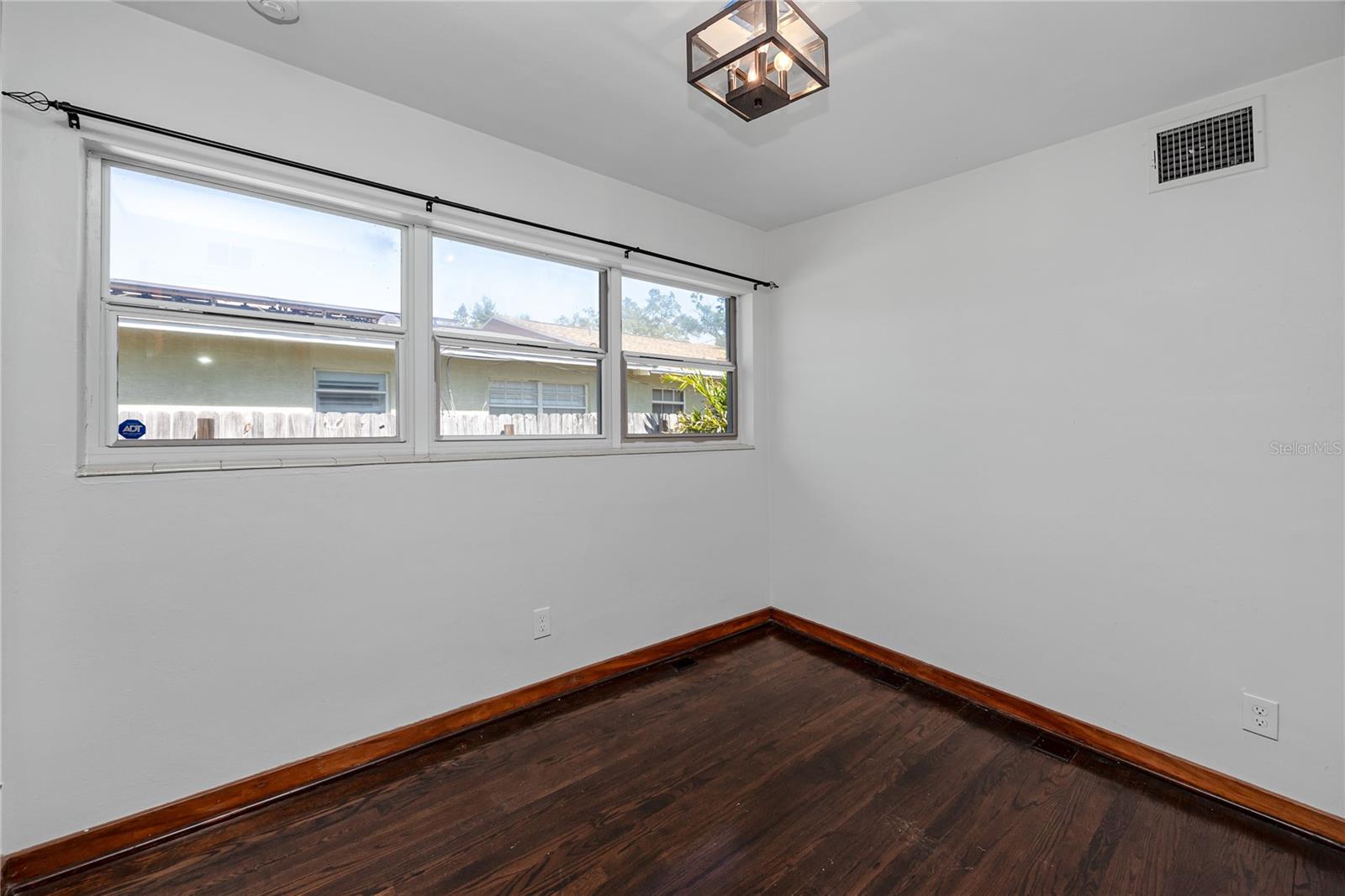 630 JASMINE WAY S, ST PETERSBURG, FL, 33705