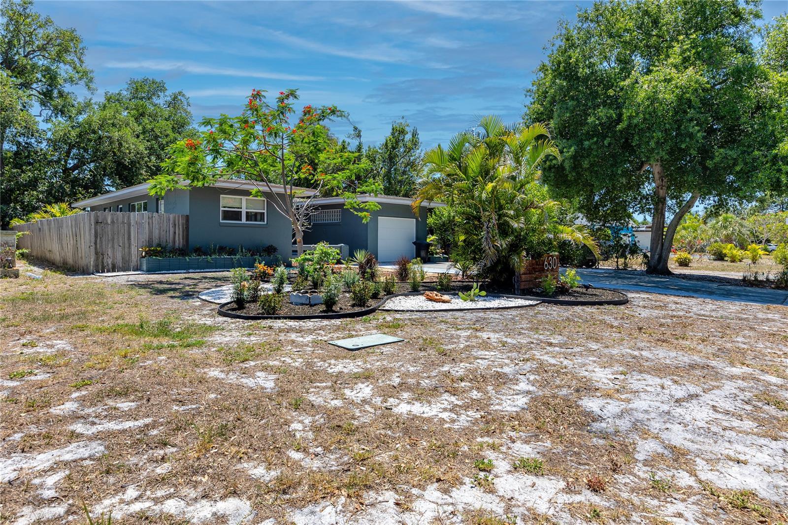 630 JASMINE WAY S, ST PETERSBURG, FL, 33705