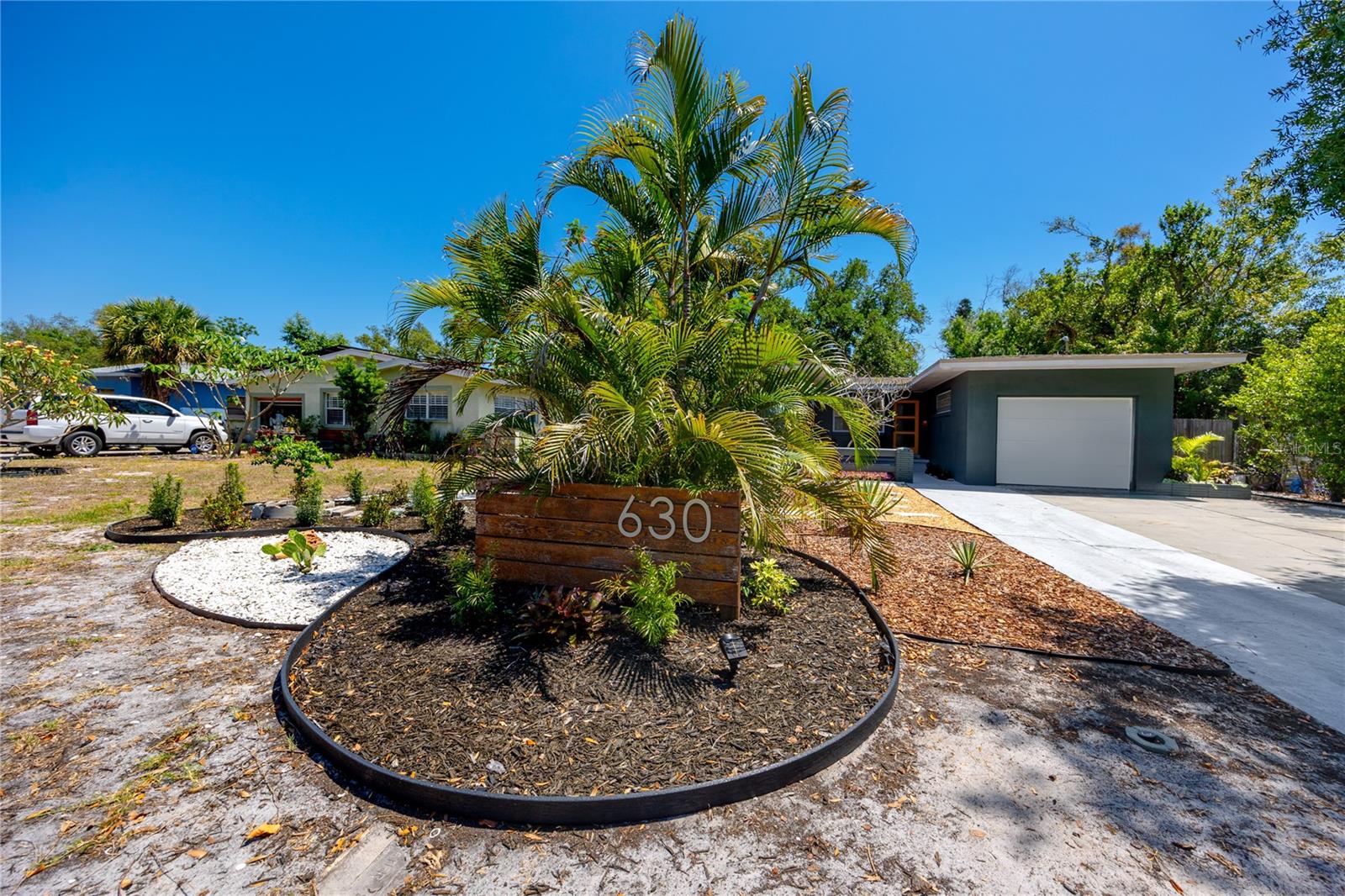 630 JASMINE WAY S, ST PETERSBURG, FL, 33705