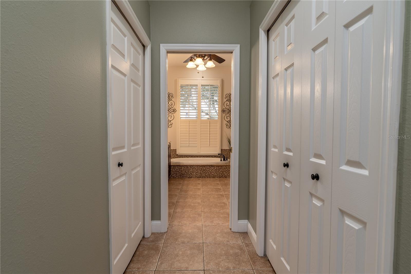 3829 SPRUCE PINE DR, VALRICO, FL, 33596