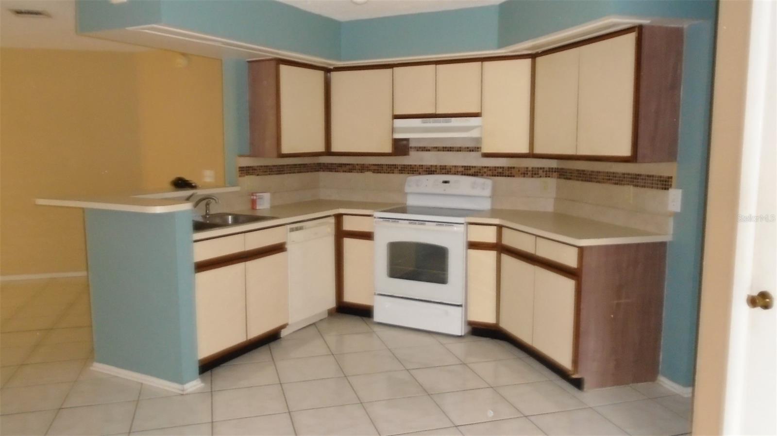 13107 LOS ANGELES WOODS LN, ORLANDO, FL, 32824