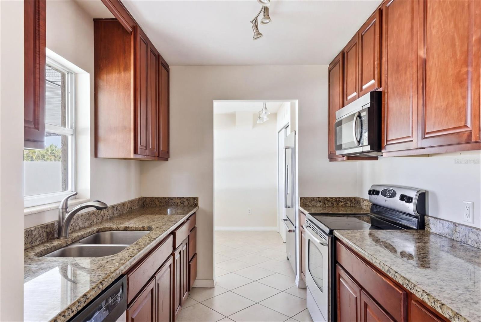 6014 BORDER LN, SARASOTA, FL, 34231