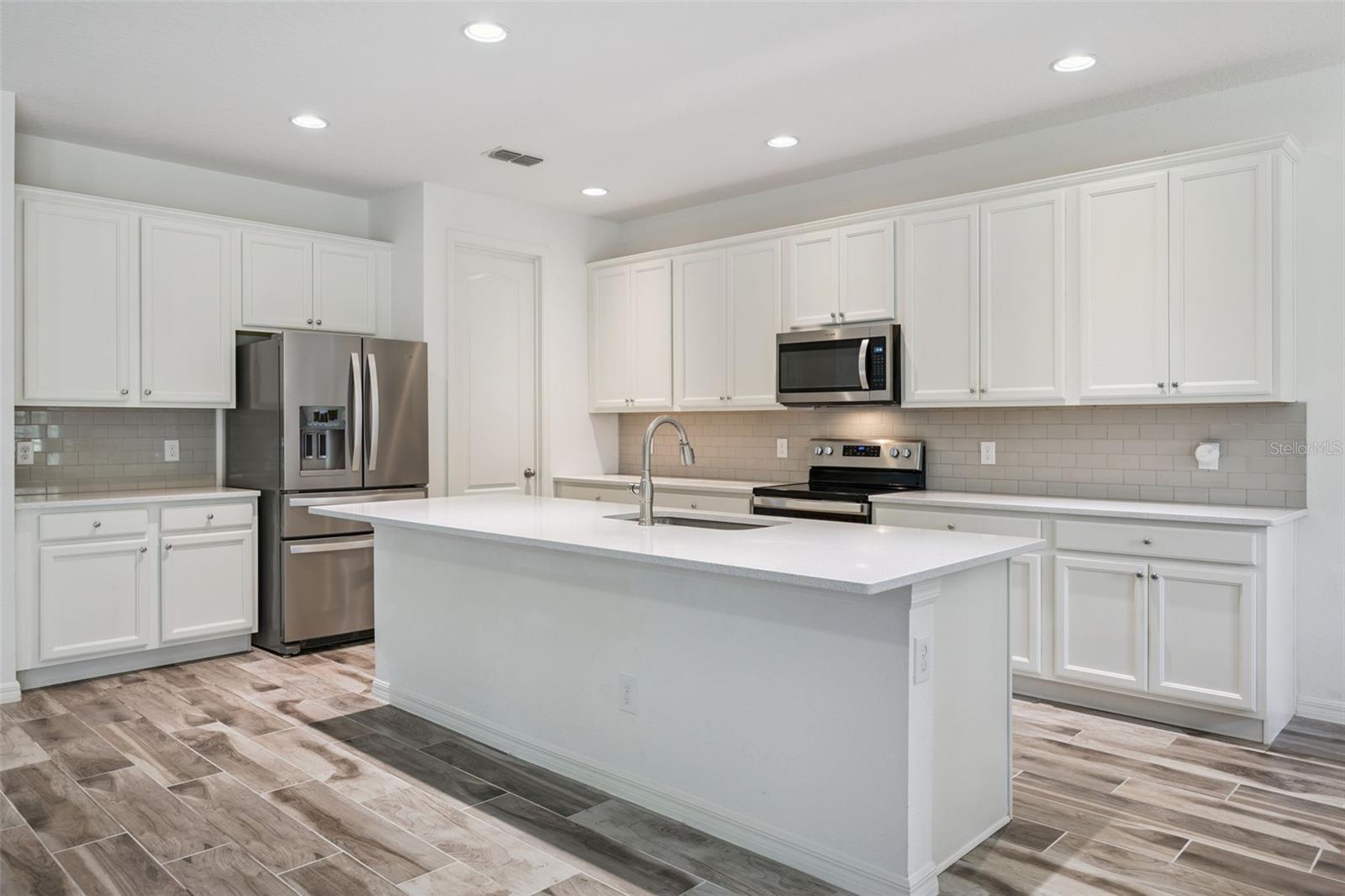 17660 PASSIONFLOWER CIR, CLERMONT, FL, 34714