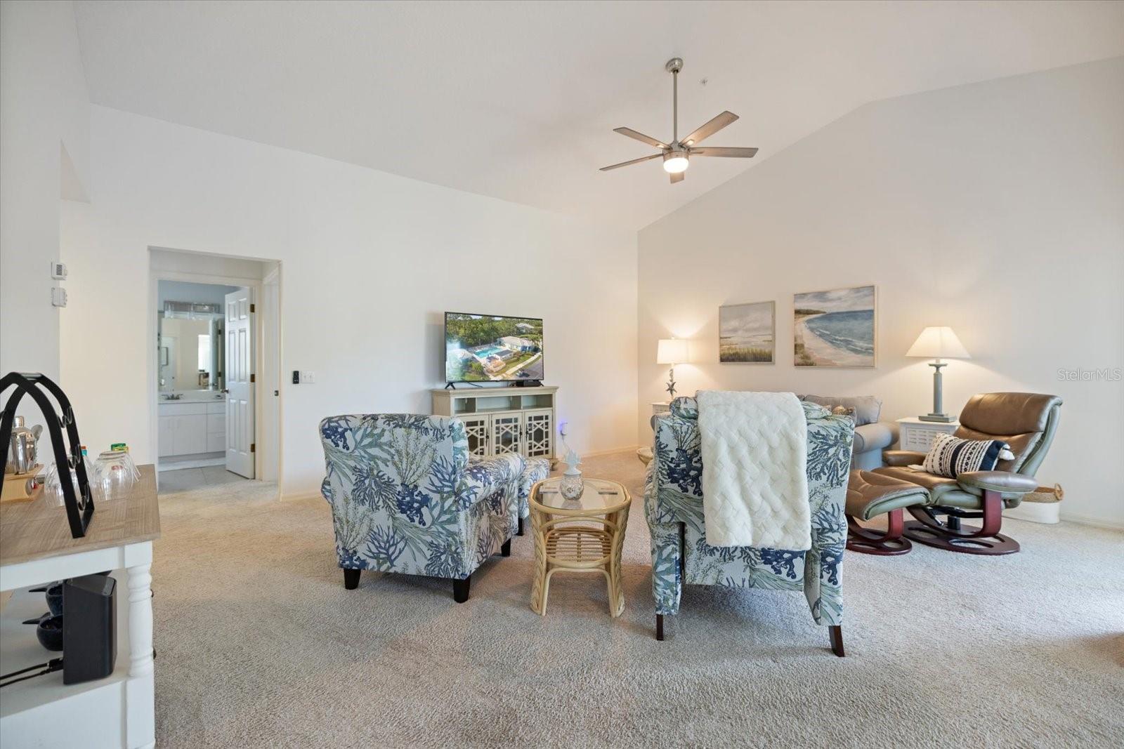 801 MONTROSE DR #202, VENICE, FL, 34293