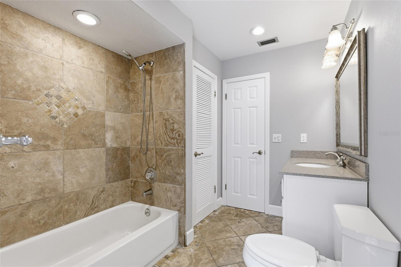 330 HAYES RD, WINTER SPRINGS, FL, 32708