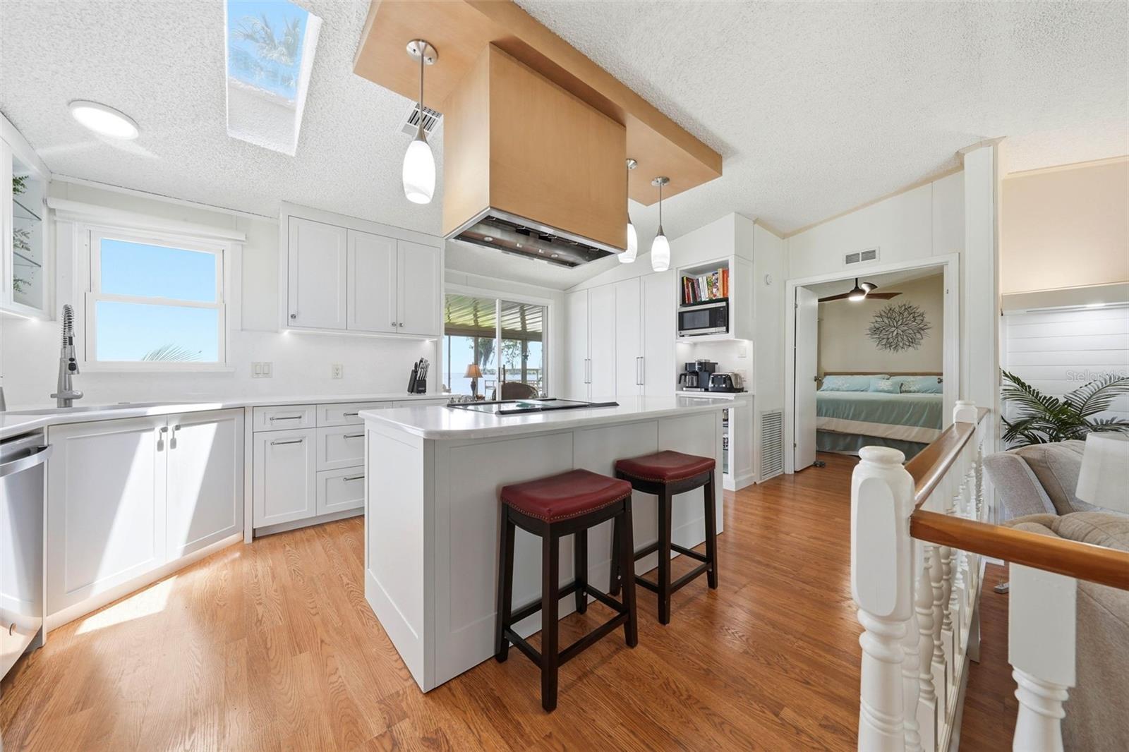 119 LAKE SHORE CIR, LEESBURG, FL, 34788