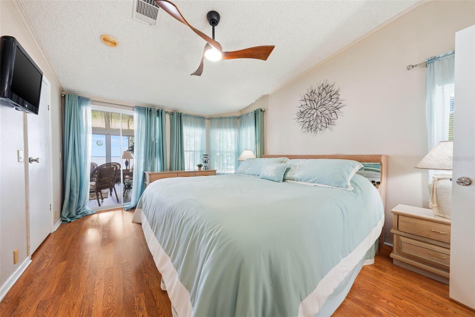 119 LAKE SHORE CIR, LEESBURG, FL, 34788