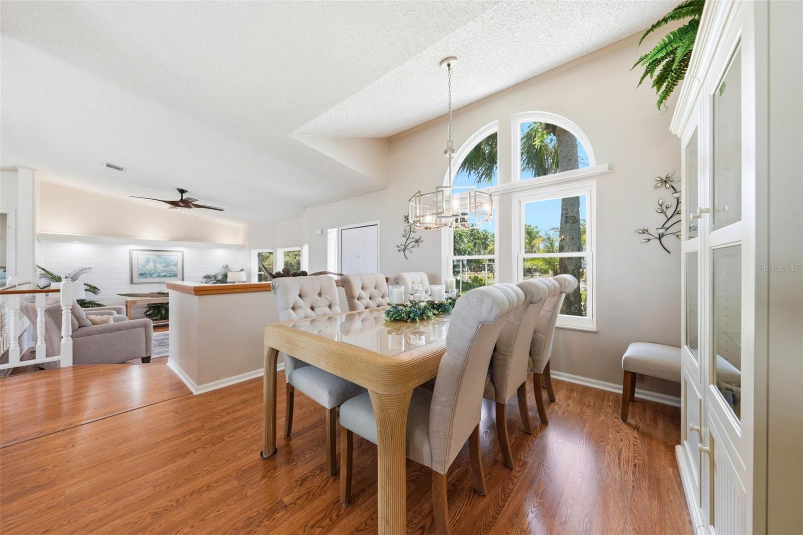 119 LAKE SHORE CIR, LEESBURG, FL, 34788