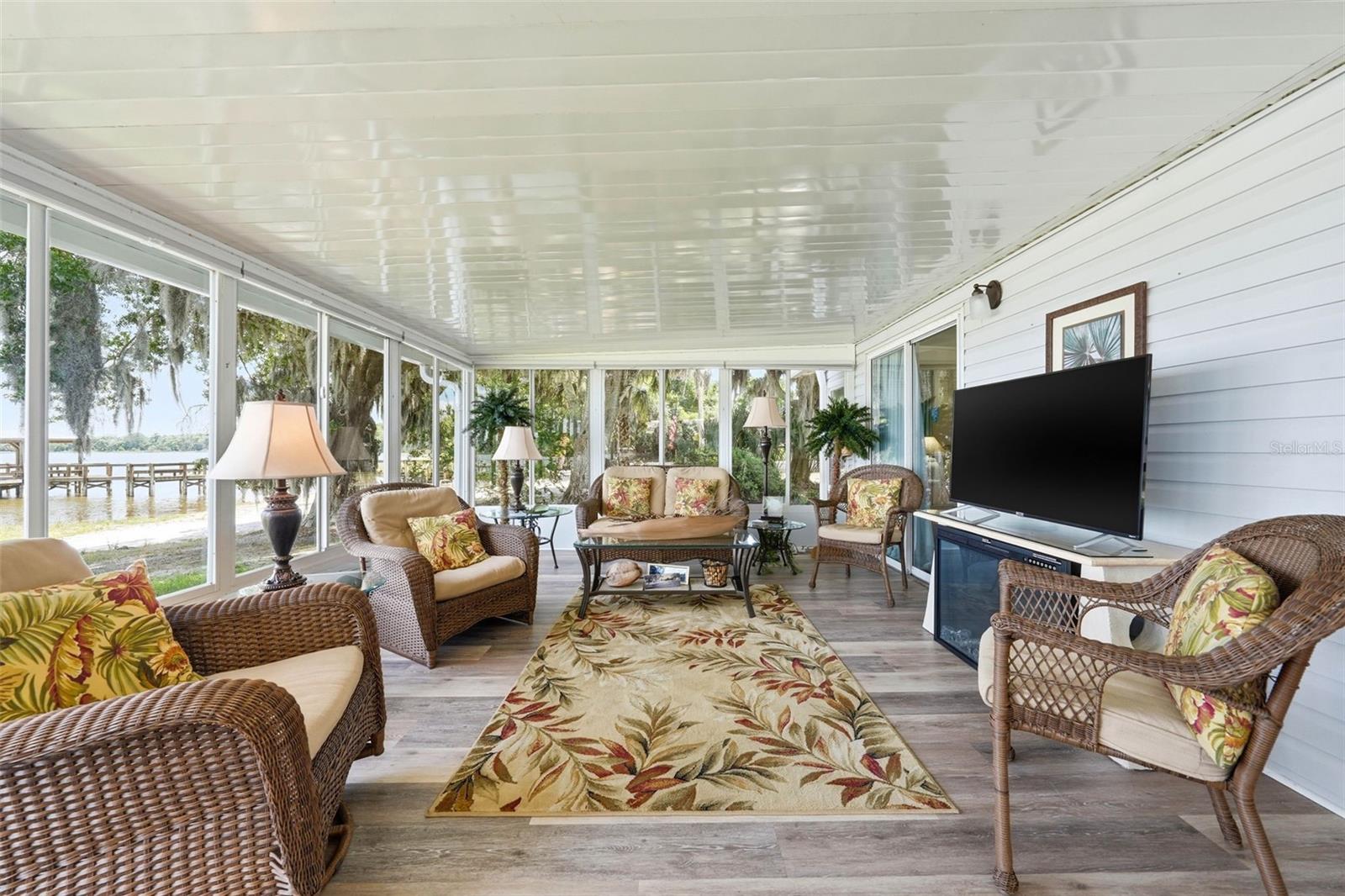 119 LAKE SHORE CIR, LEESBURG, FL, 34788