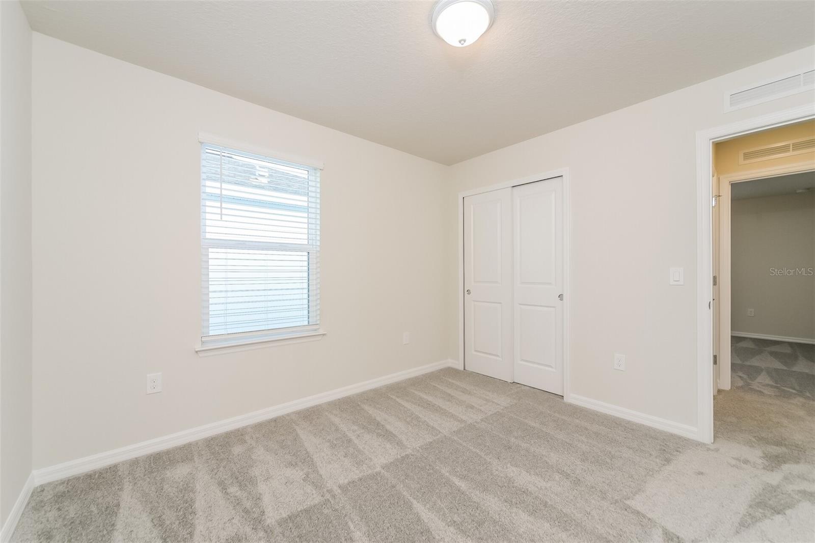 3273 ELLSWORTH AVE, DAVENPORT, FL, 33837