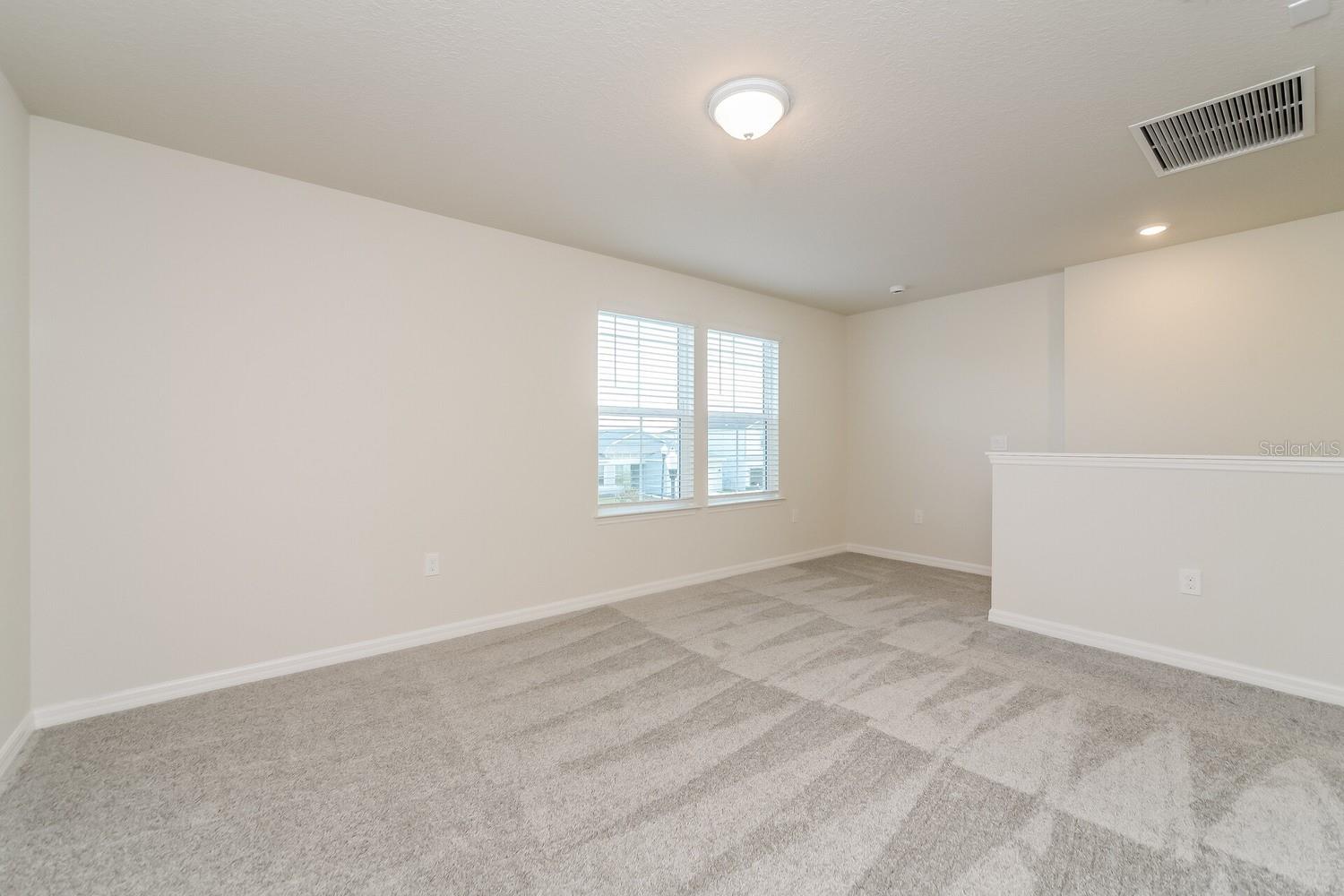 3273 ELLSWORTH AVE, DAVENPORT, FL, 33837
