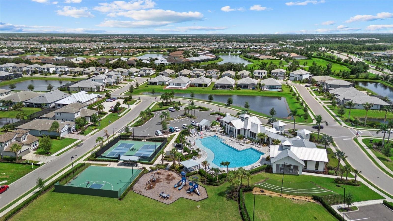 4618 SWEET RETREAT RUN, LAKEWOOD RANCH, FL, 34211