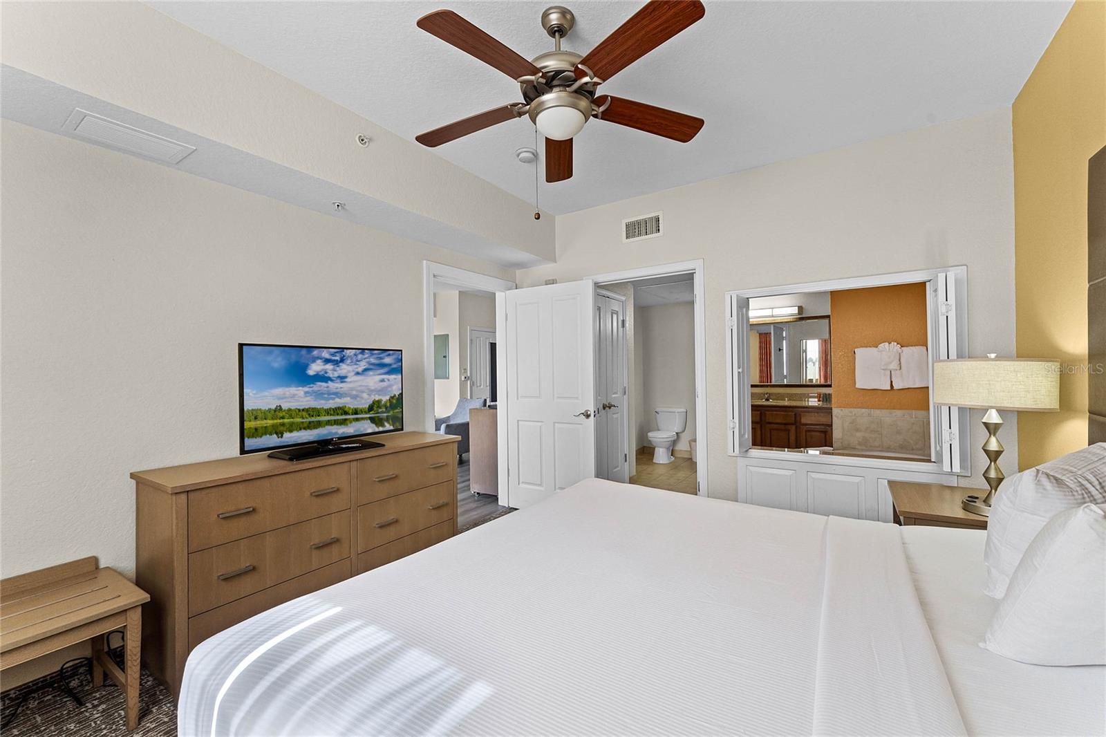 12544 FLORIDAYS RESORT DR #506-B, ORLANDO, FL, 32821
