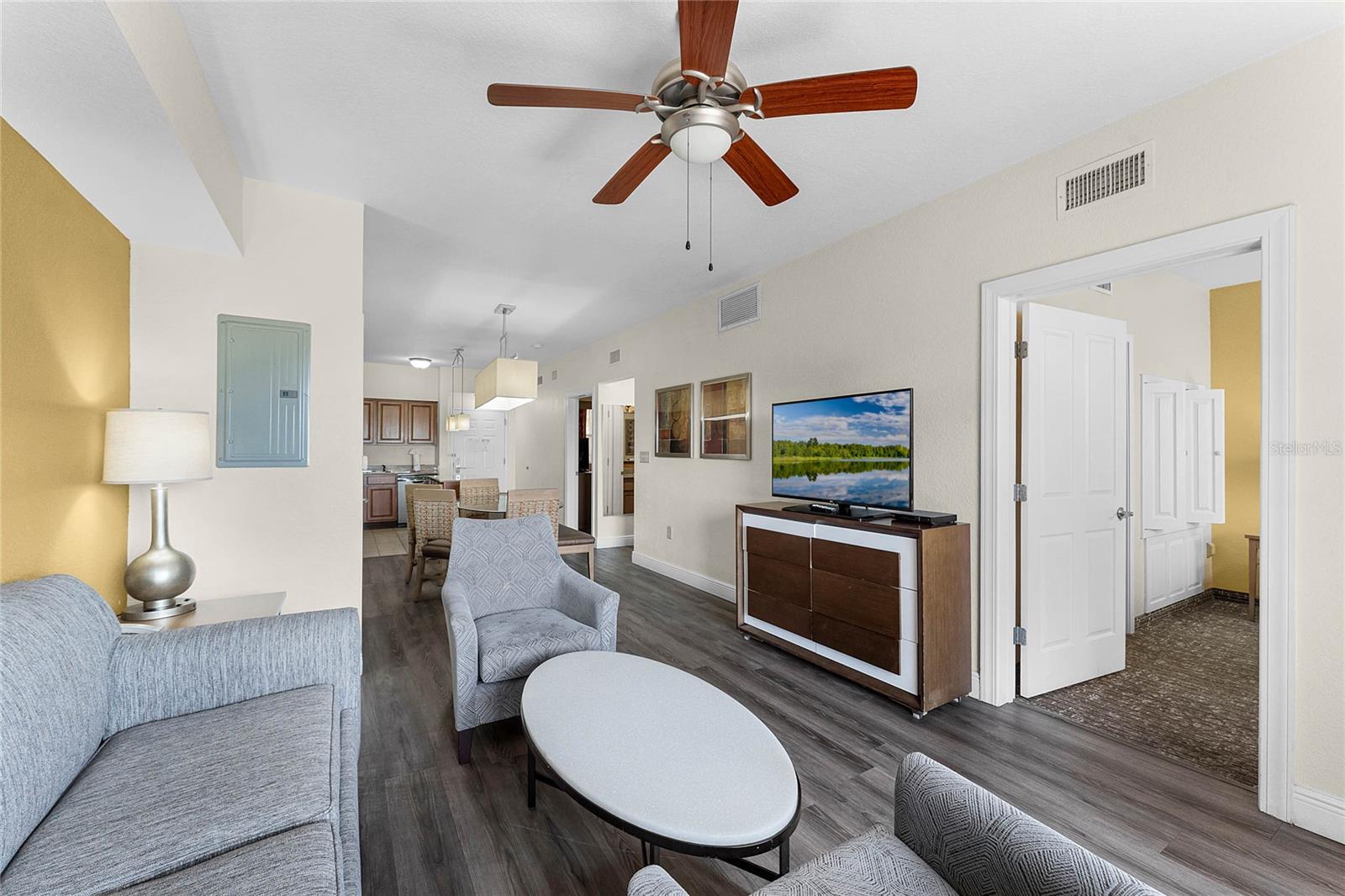 12544 FLORIDAYS RESORT DR #506-B, ORLANDO, FL, 32821