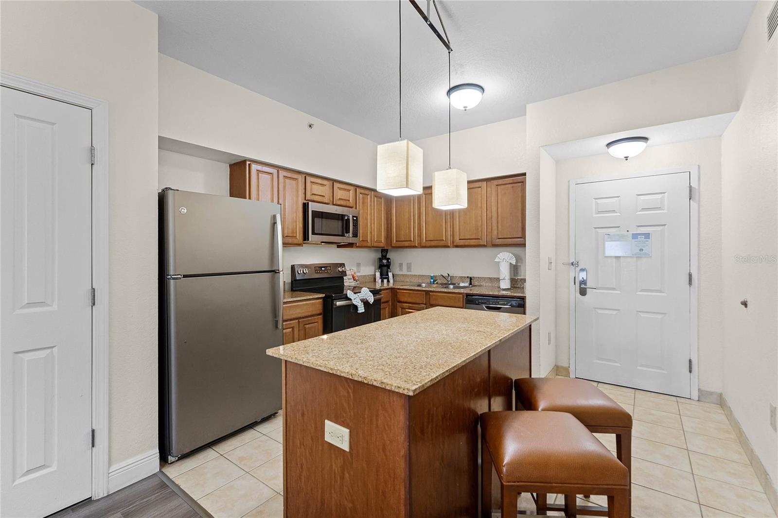 12544 FLORIDAYS RESORT DR #506-B, ORLANDO, FL, 32821