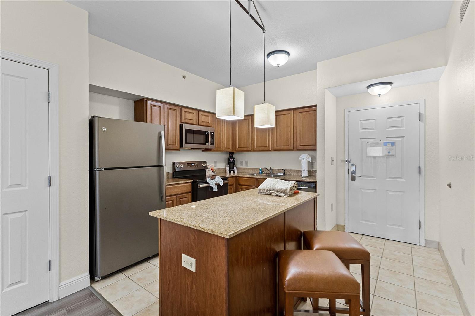 12544 FLORIDAYS RESORT DR #506-B, ORLANDO, FL, 32821