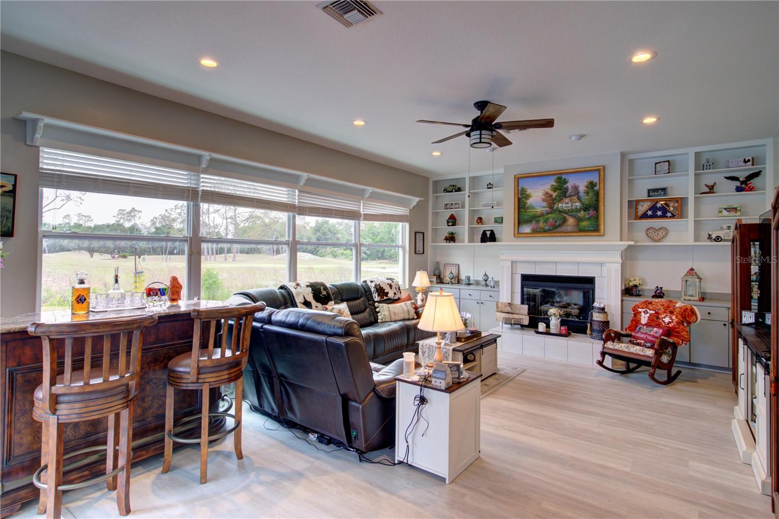 5725 WEDGEFIELD DR, ZEPHYRHILLS, FL, 33541