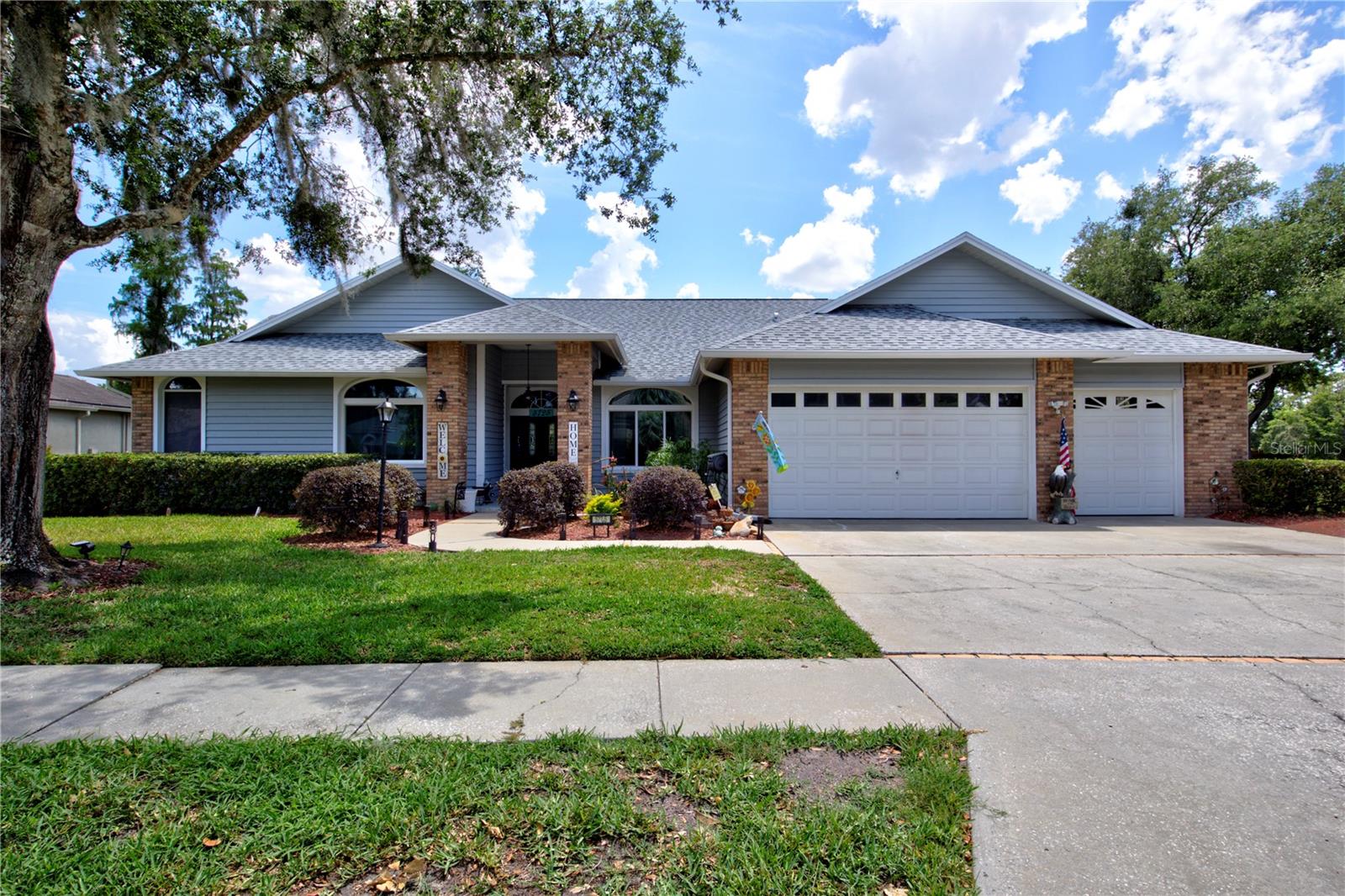 5725 WEDGEFIELD DR, ZEPHYRHILLS, FL, 33541