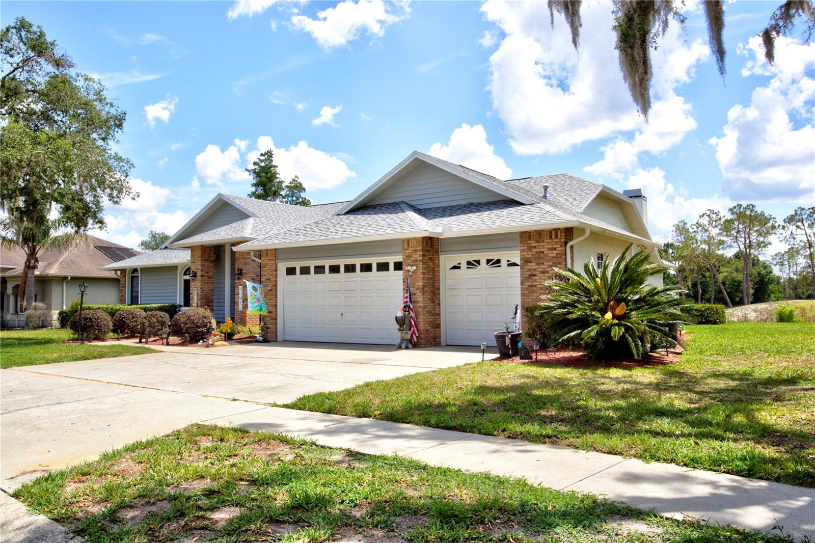 5725 WEDGEFIELD DR, ZEPHYRHILLS, FL, 33541