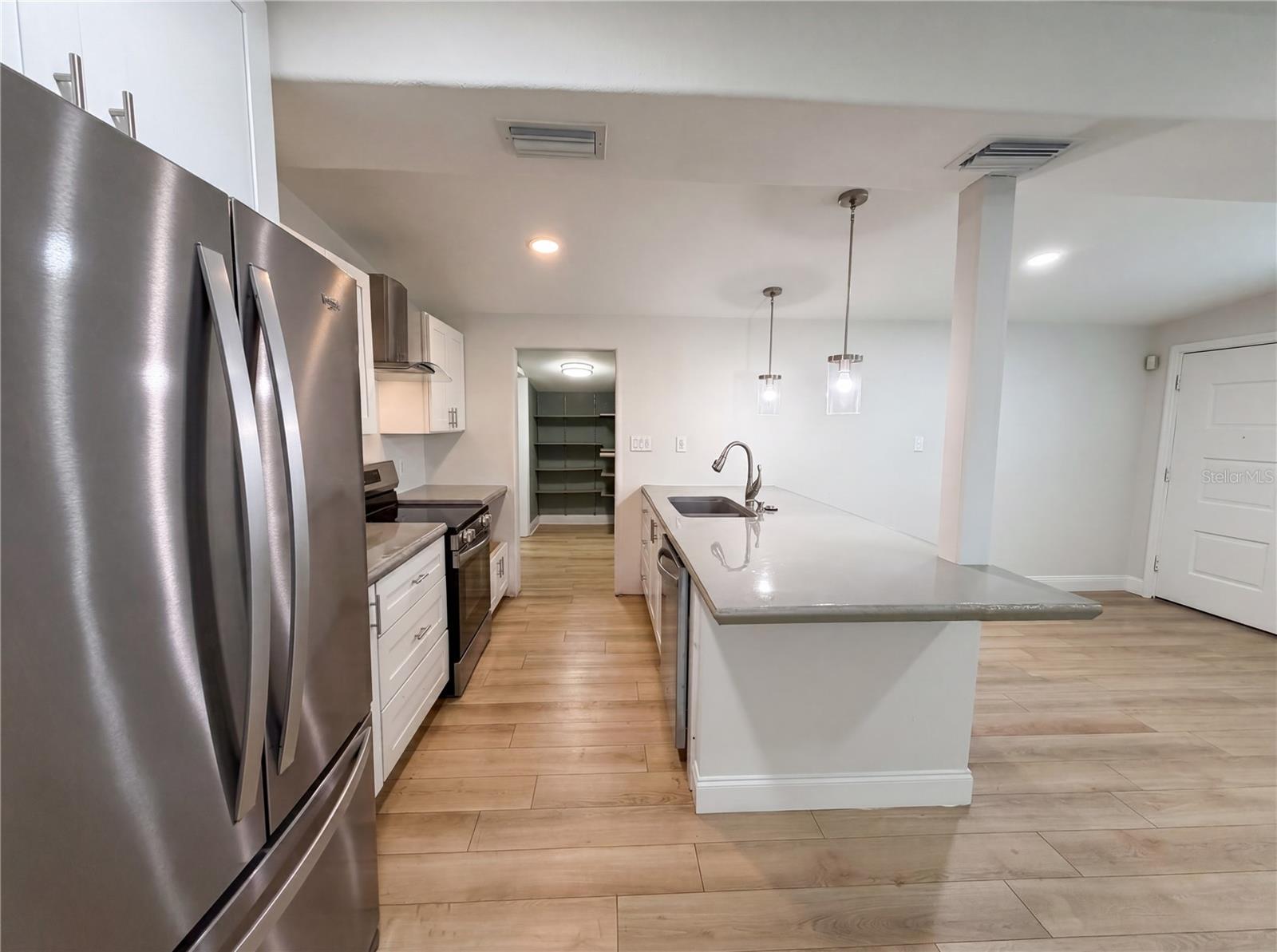 2905 E CHELSEA ST, TAMPA, FL, 33610