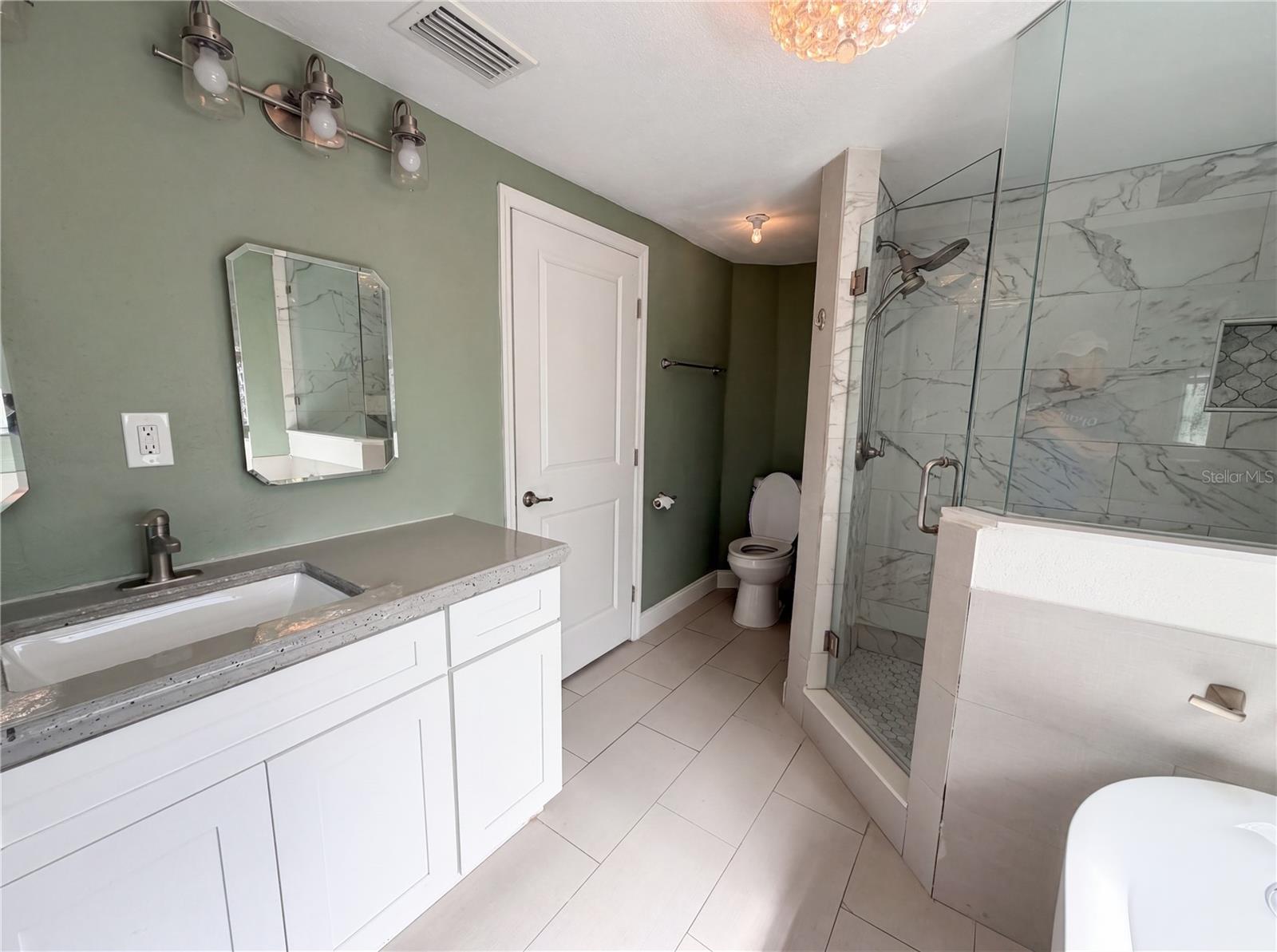 2905 E CHELSEA ST, TAMPA, FL, 33610