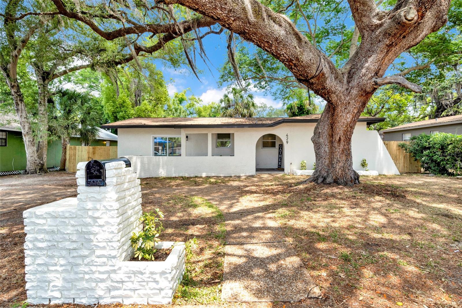 429 E OAKWOOD ST, TARPON SPRINGS, FL, 34689