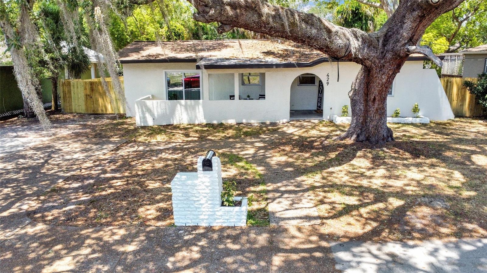 429 E OAKWOOD ST, TARPON SPRINGS, FL, 34689