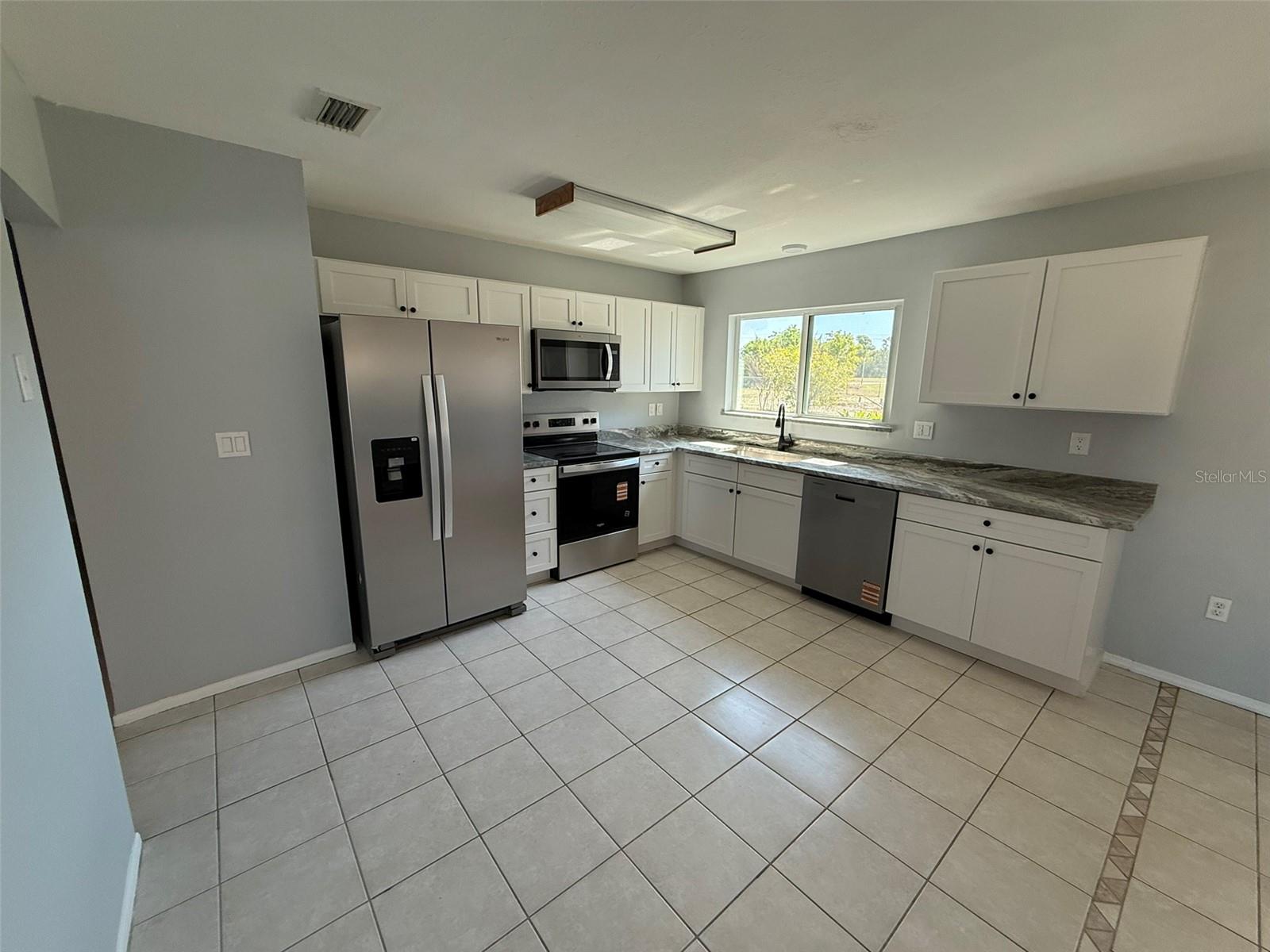 3236 MONTCLAIR CIR, NORTH PORT, FL, 34287