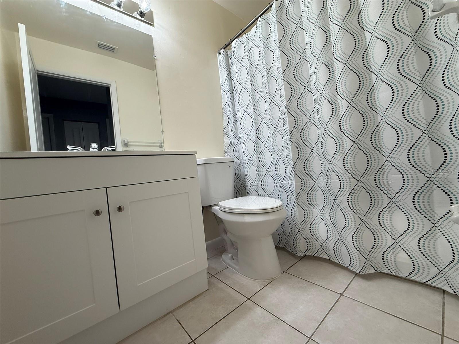 3236 MONTCLAIR CIR, NORTH PORT, FL, 34287